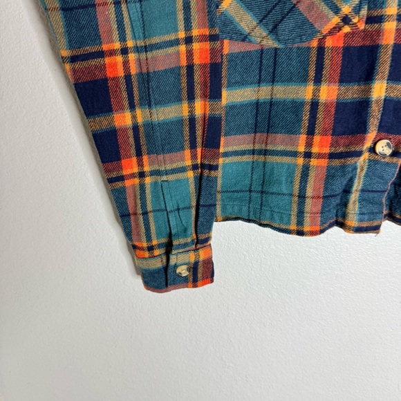 Beachlunchlounge Multicolor Plaid Shirt - Picture 14 of 15